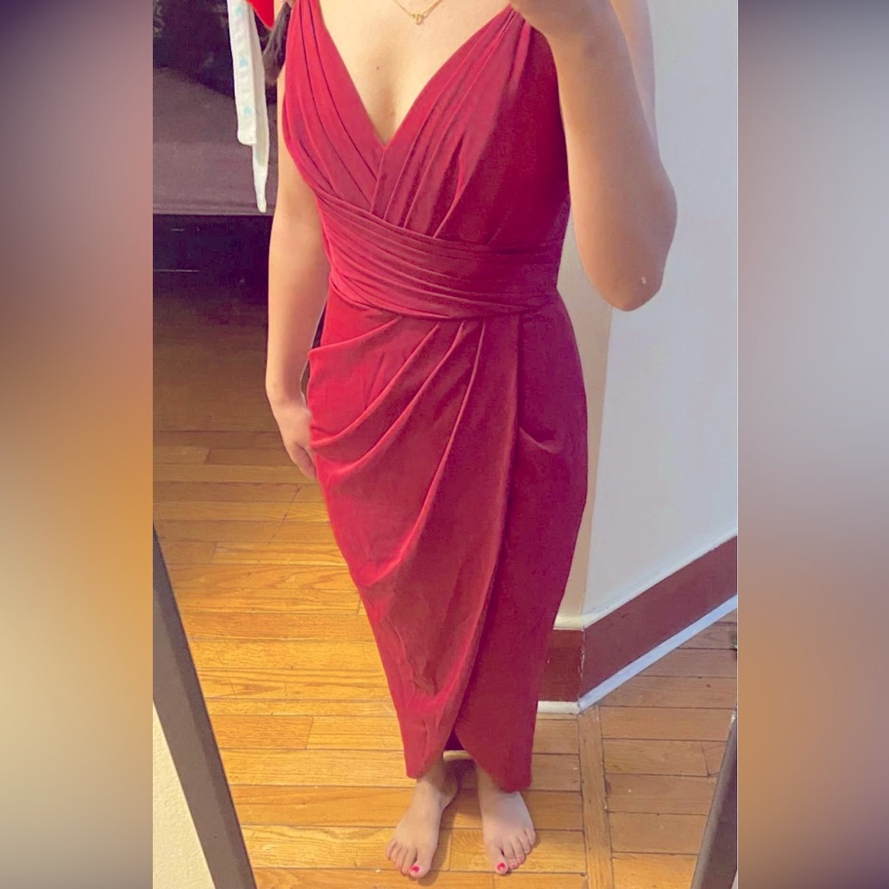 Everlane Melbourne satin midi dress, size 4, berry red Color - Picture 2 of 2